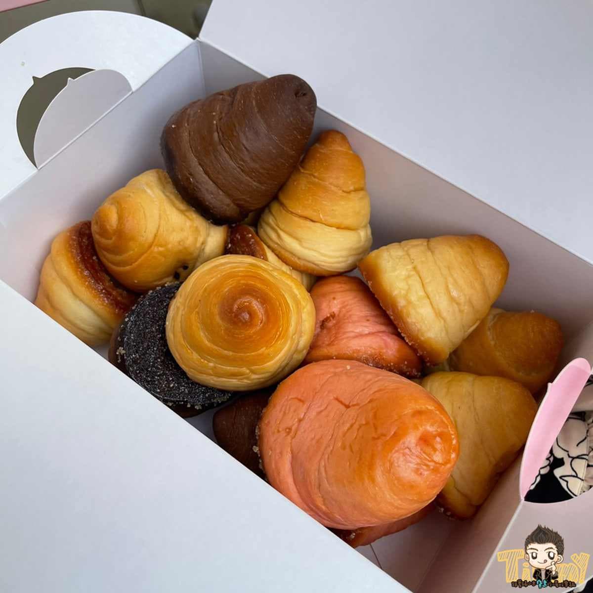 【新開店】這不是烤饅頭！人氣韓系海螺捲每日秒殺，粉紅餐車、外帶盒超吸睛
