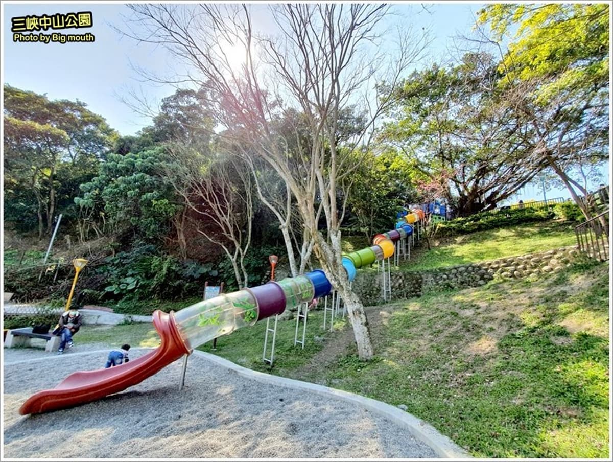 小孩要瘋了!三峽森林系公園先排「30公尺樹藤溜滑梯」,樹屋平台放電一整天 小孩要瘋了!三峽森林系公園先排「30公尺樹藤溜滑梯」,樹屋平台放電一整天