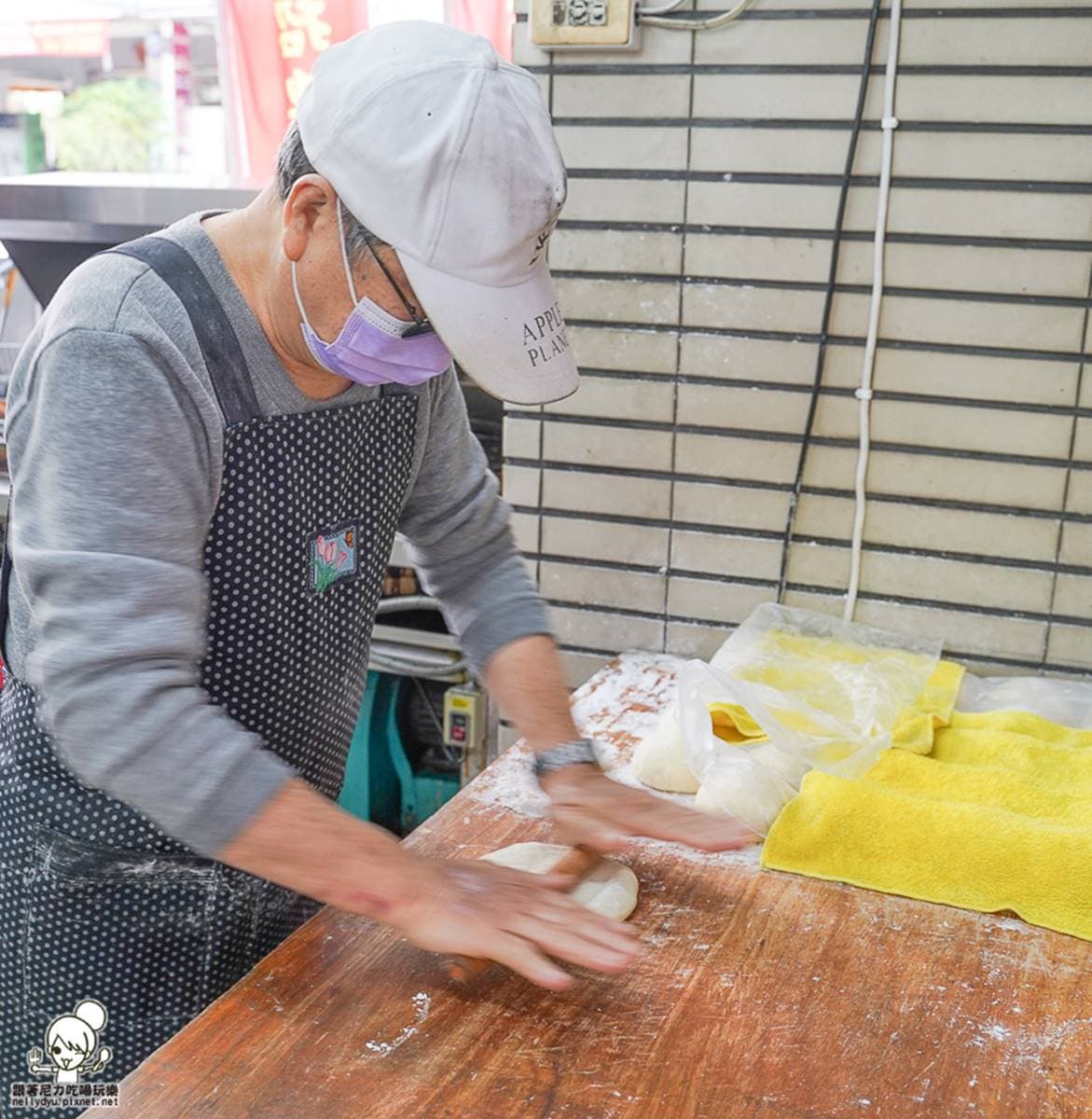銅板價嗑五星主廚美食！每日現做爆汁湯包，排隊搶秒殺蘿蔔絲餅、溫體豬捲餅