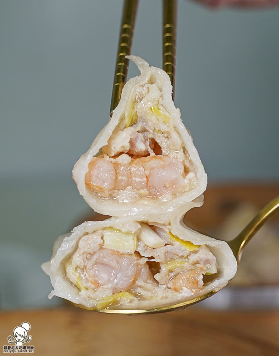 銅板價嗑五星主廚美食！每日現做爆汁湯包，排隊搶秒殺蘿蔔絲餅、溫體豬捲餅