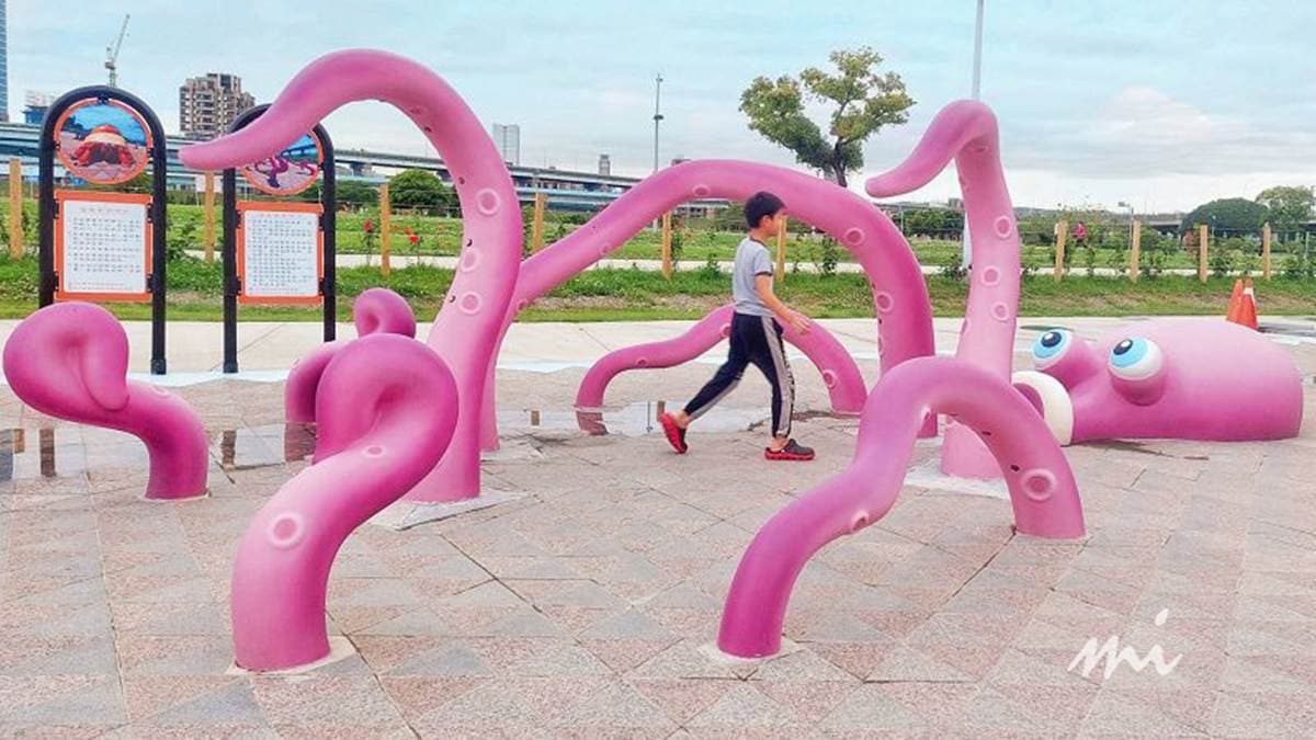 全台最大「海世界水樂園」4/3登場！免費暢玩７大設施，搶拍巨型海龜、螃蟹