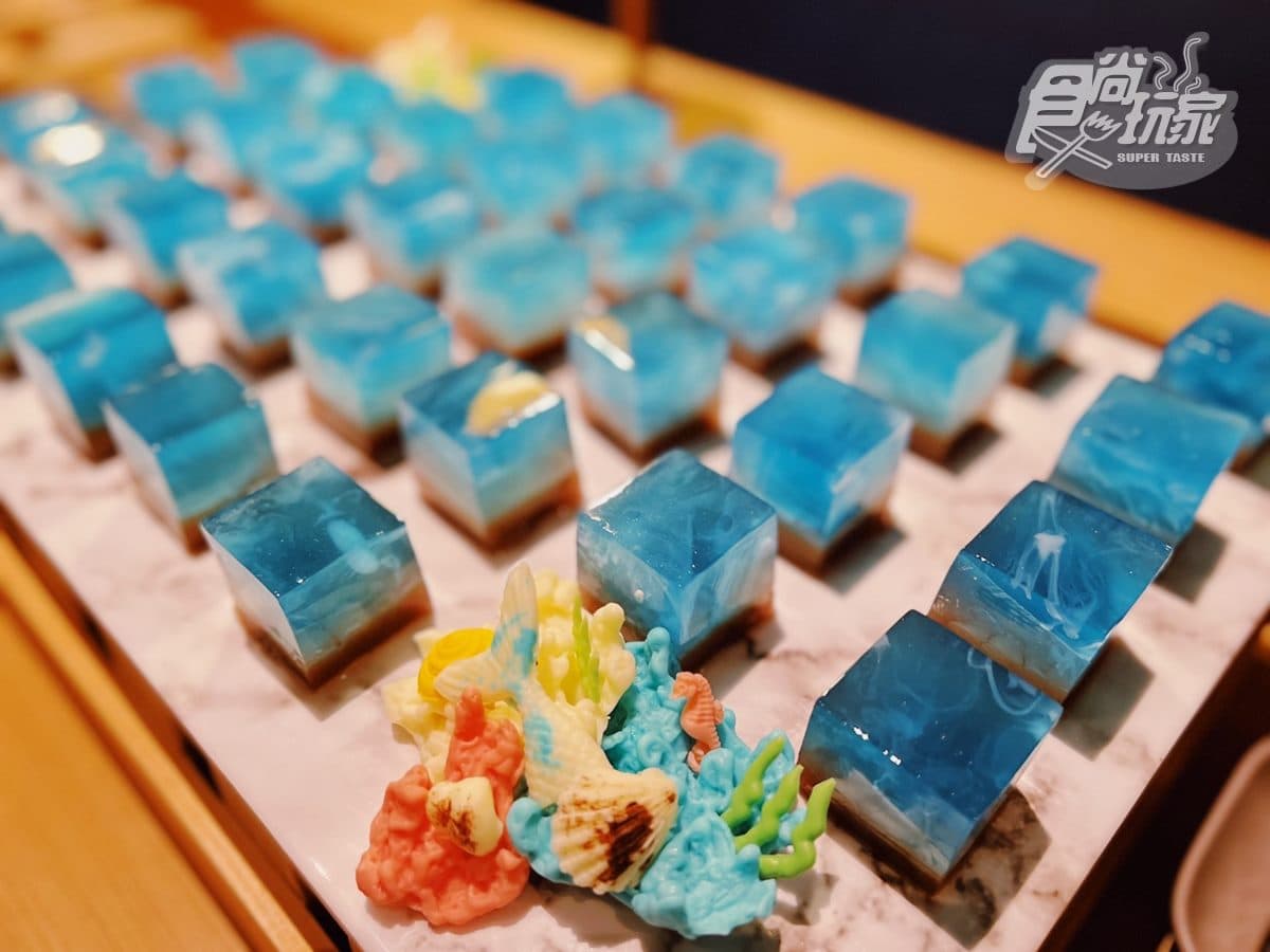 全台唯一頂級海洋系夜宿！可睡Q版鯊魚床看海底生物，還有飯店吃到飽＋宵夜