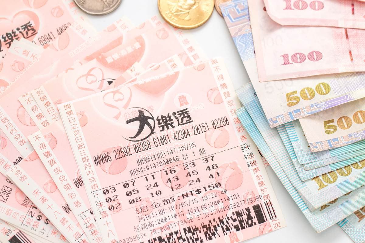鈔票數到手軟！「４星座」清明後財運爆棚，買樂透、投資都超旺