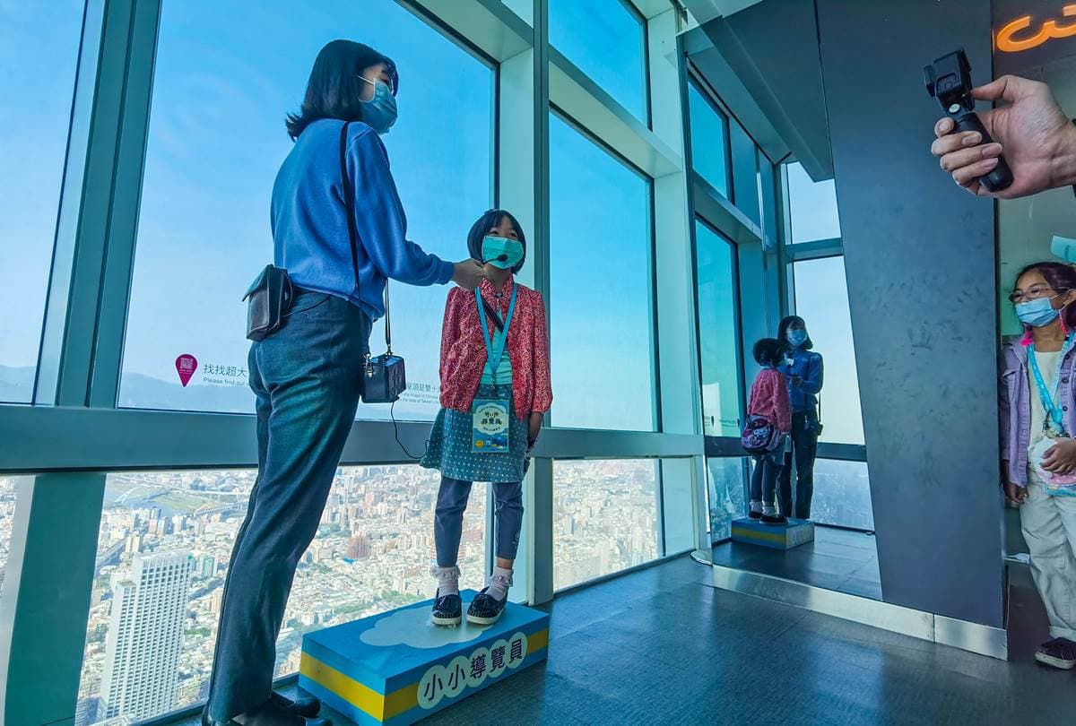 室內放電衝台北101！期間限定「兒童市集」，丟沙包、捏麵人５大主題可玩