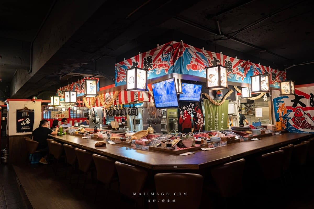 1秒飛日本!台北條通5家居酒屋推薦:「爐端燒」木槳送餐、道地「雞佛鍋」 1秒飛日本!台北條通5家居酒屋推薦:「爐端燒」木槳送餐、道地「雞佛鍋」