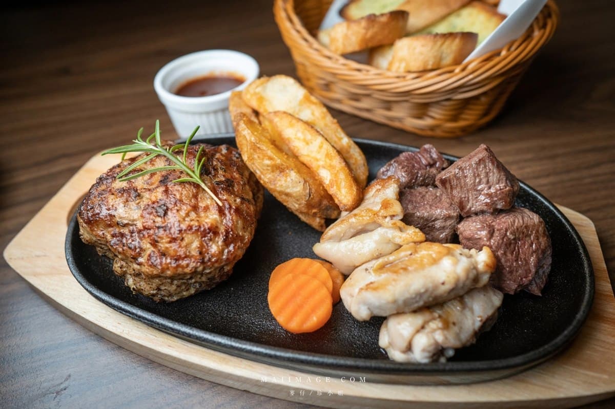 1秒飛日本!台北條通5家居酒屋推薦:「爐端燒」木槳送餐、道地「雞佛鍋」 1秒飛日本!台北條通5家居酒屋推薦:「爐端燒」木槳送餐、道地「雞佛鍋」
