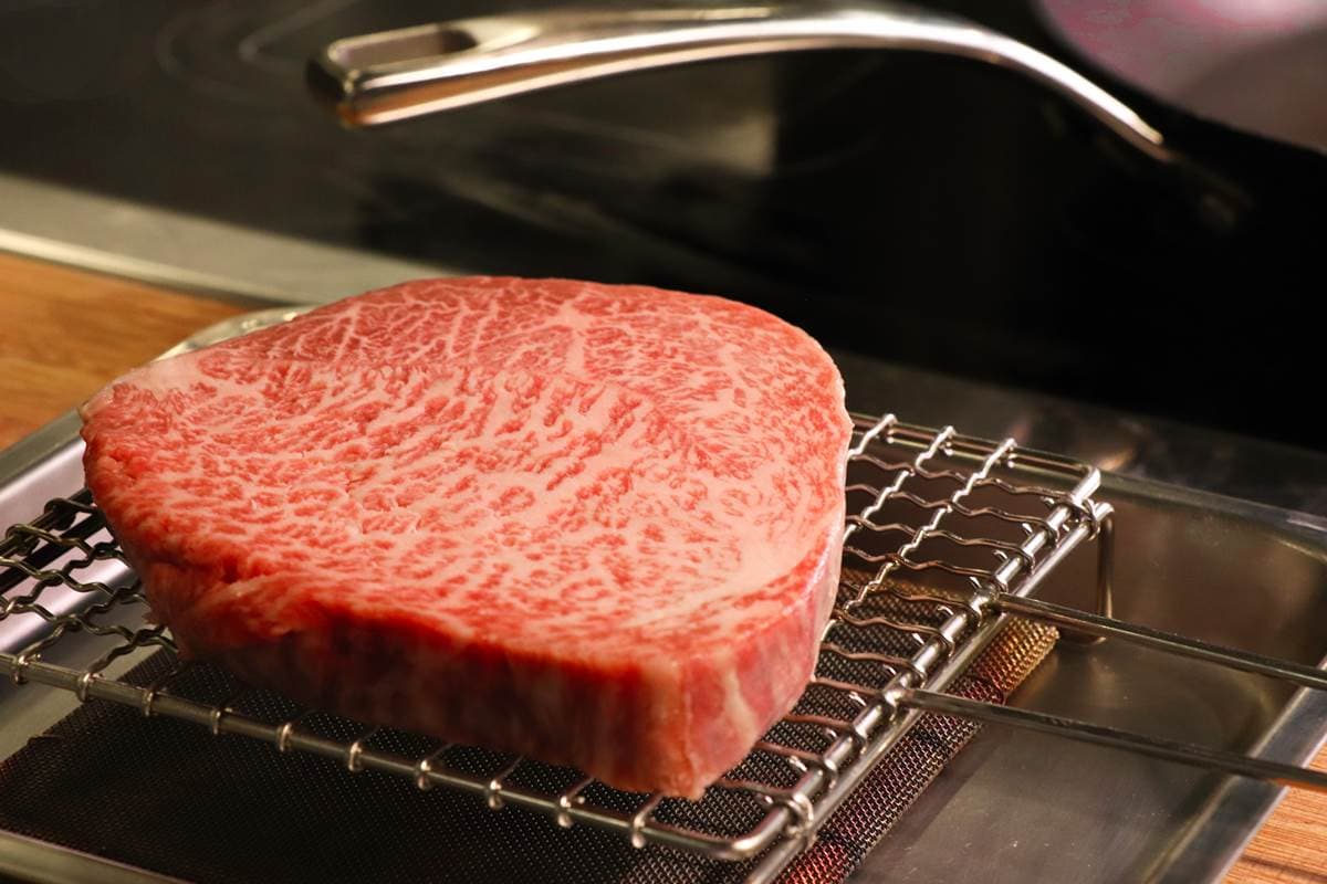 【新開店】全台首家「和牛研究室」！吃得到32種部位，必拍「和牛下午茶」