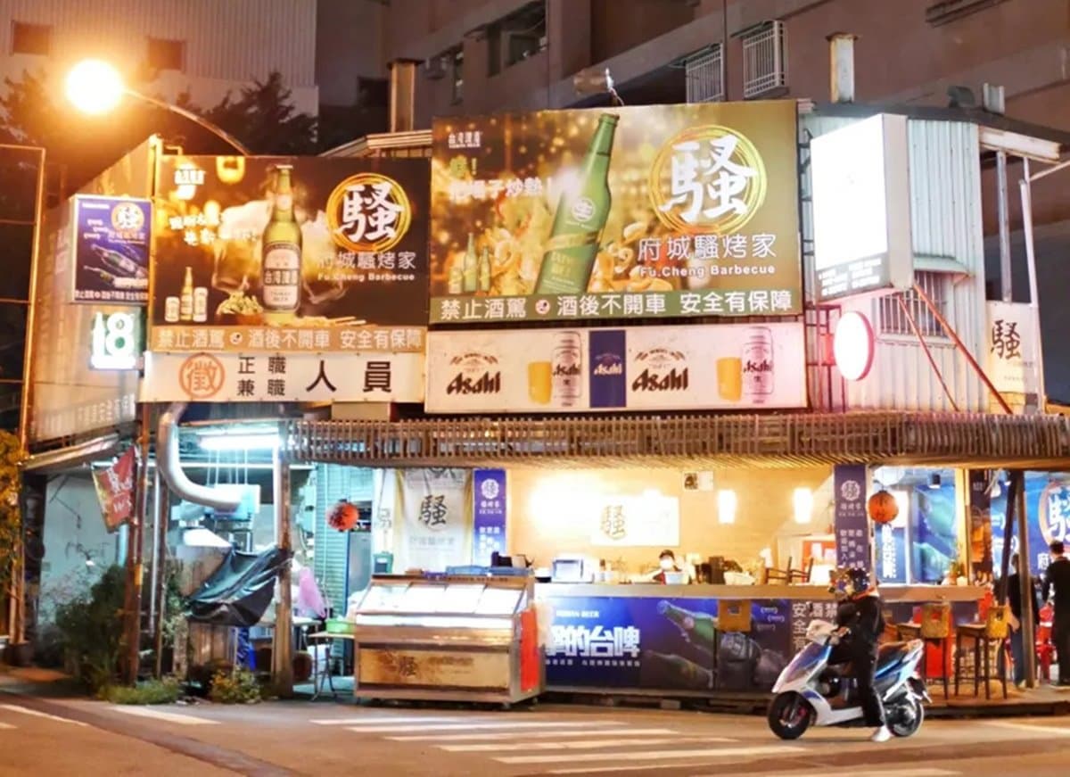 怎麼可以吃米奇！隱藏版「最萌豬油拌飯」在台南，「現烤龍蝦」600元就能嗑