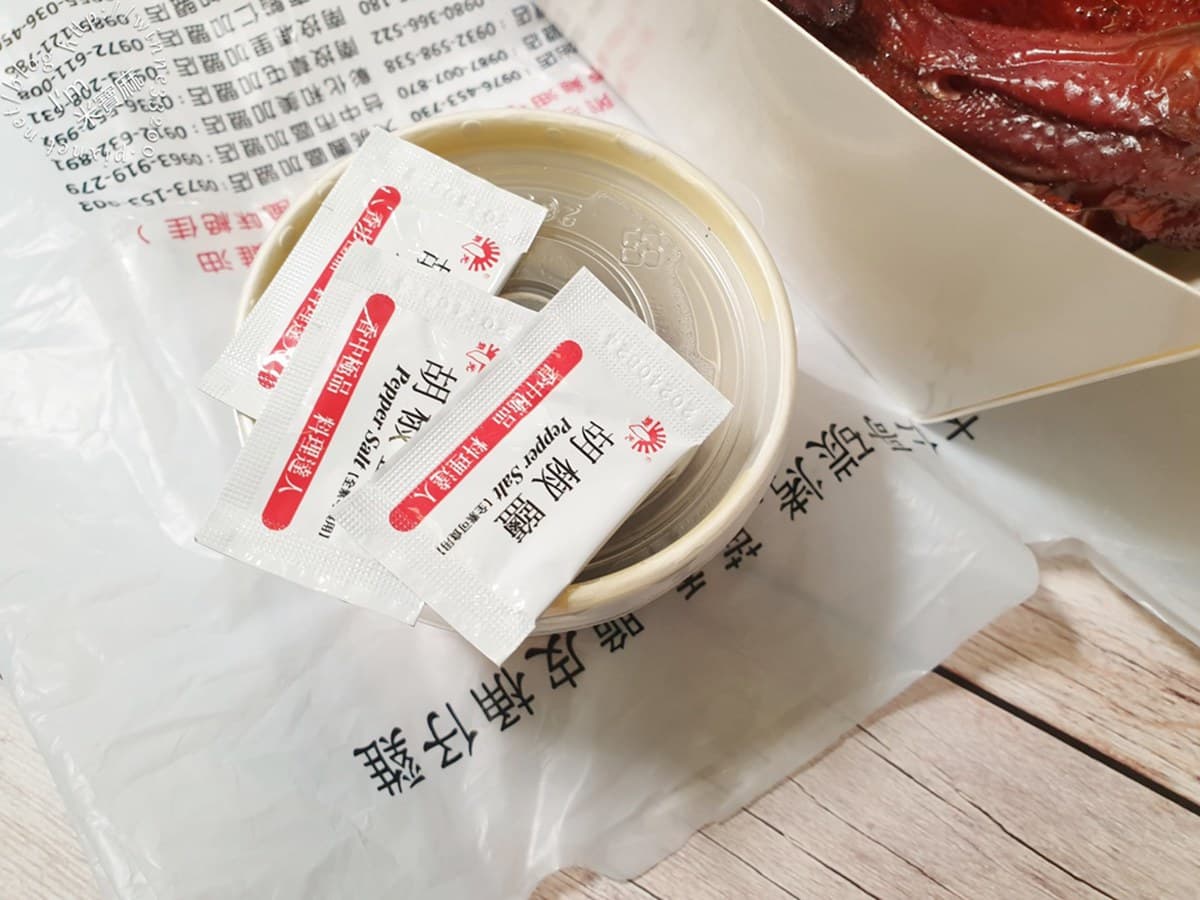 開團秒殺！全台巡迴「傳說級烤雞」比演唱會還難搶，炭火燻烤皮脆肉嫩會爆汁