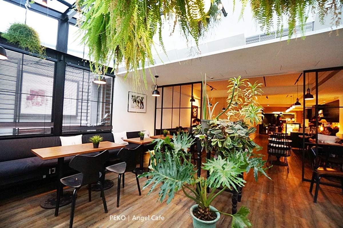 都市裡的綠洲在這!大台北8間森林系餐廳,純白系玻璃屋、竹林咖啡秘境必拍 台北/Angel Cafe:網美打卡玻璃屋餐廳