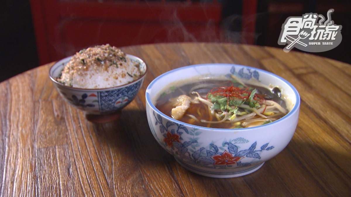 「大俠檸檬魚湯飯」湯汁帶有酸度，也吃得到魚本身的的鮮味。