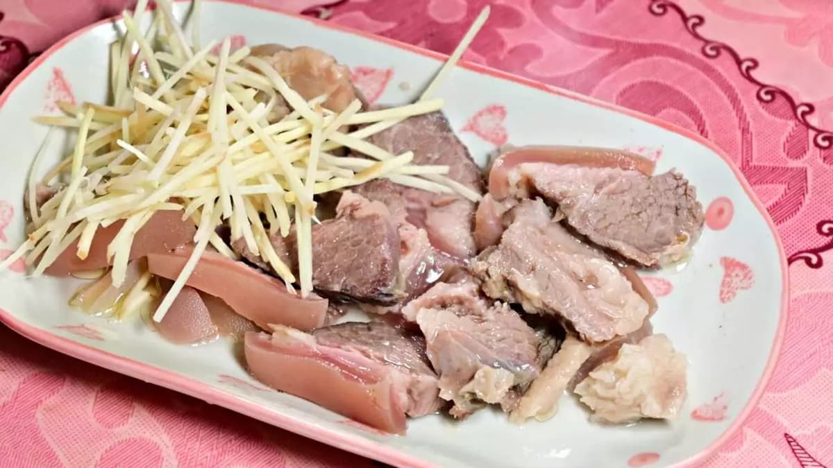 必點羊三層，肉嫩皮Q。（圖片來源：吳大妮的生活筆記本）