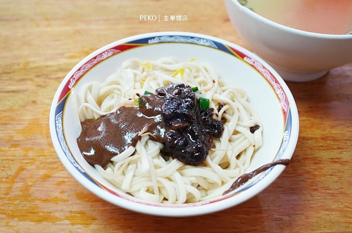 古亭老麵店飄香50年!老饕私推必嘗香濃「雙醬麵」,加特製豆豉辣椒醬更對味 古亭老麵店飄香50年!老饕私推必嘗香濃「雙醬麵」,加特製豆豉辣椒醬更對味