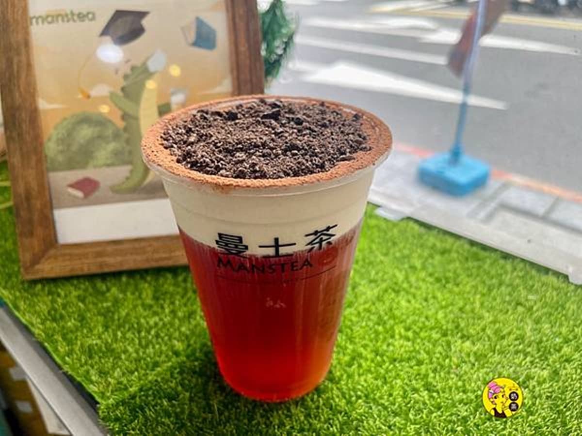 奶蓋控必收!獨門奶蓋茶加滿7顆小泡芙,可可粉+OREO宛如在喝提拉米蘇 奶蓋控必收!獨門奶蓋茶加滿7顆小泡芙,可可粉+OREO宛如在喝提拉米蘇