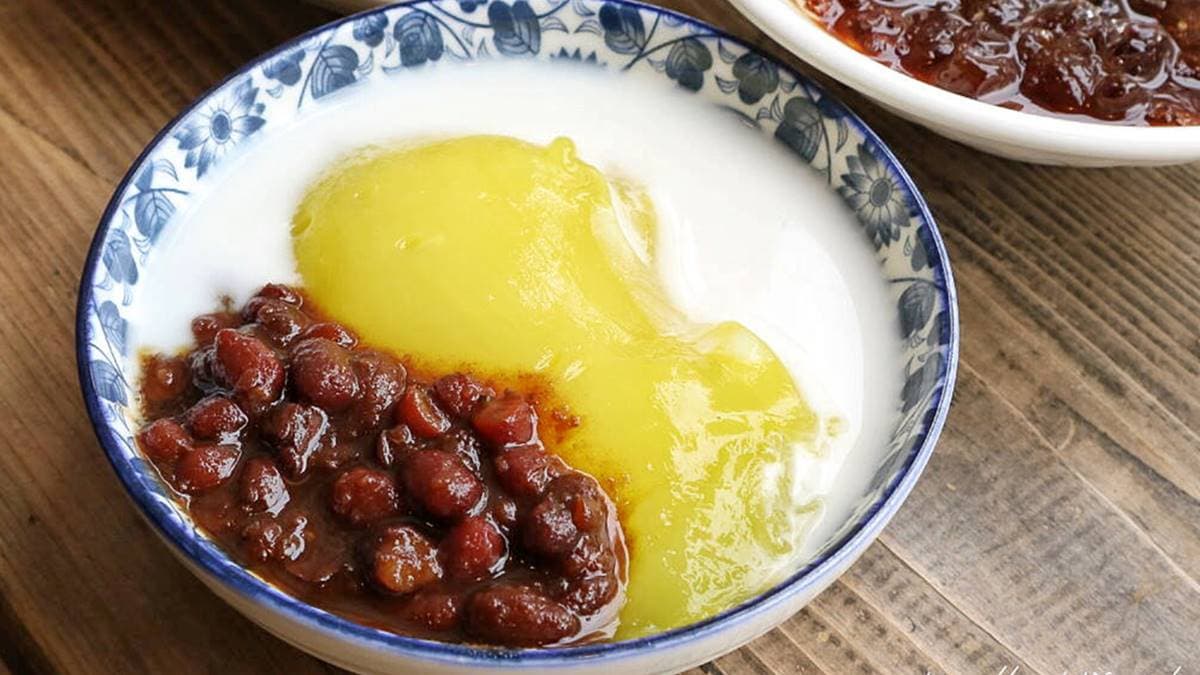 以山梔子手工製作的粉粿超Q彈，加上手杏仁茶的香氣非常濃郁。（圖片來源：糖糖's 享食生活）