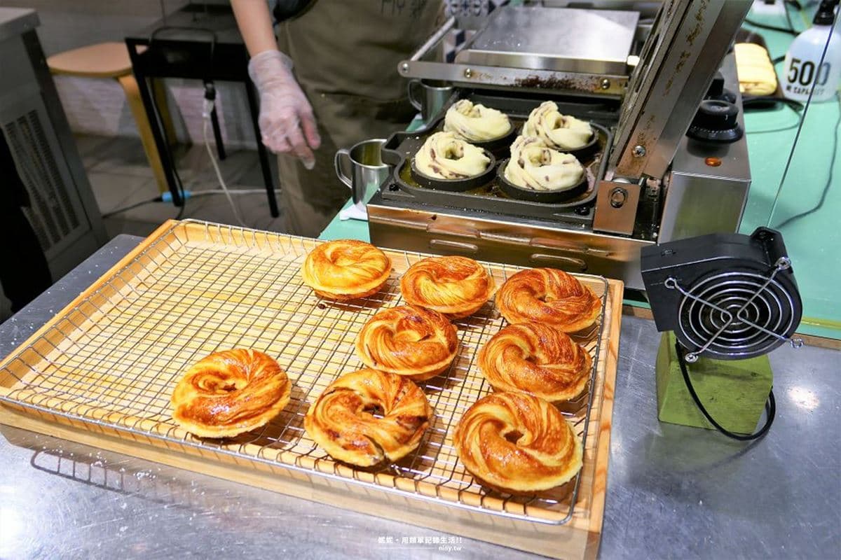 ５口味一律30元！獨創現烤「木紋甜甜圈」外酥內軟，「海苔椒鹽」唰嘴秒嗑光