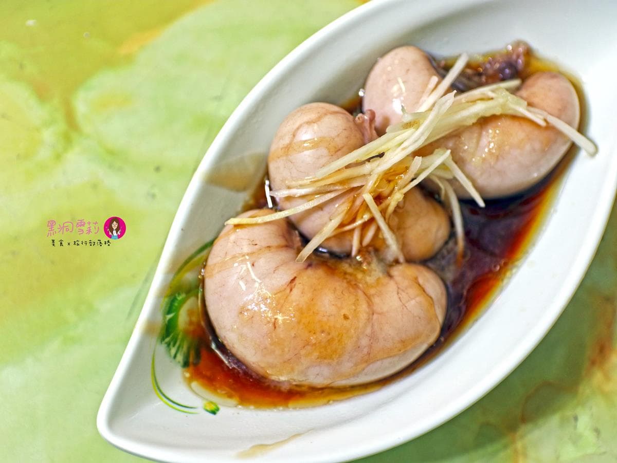 嘉義人的私房名單！66年「手撕火雞肉飯」扎實又軟嫩，限量火雞佛想吃靠運氣