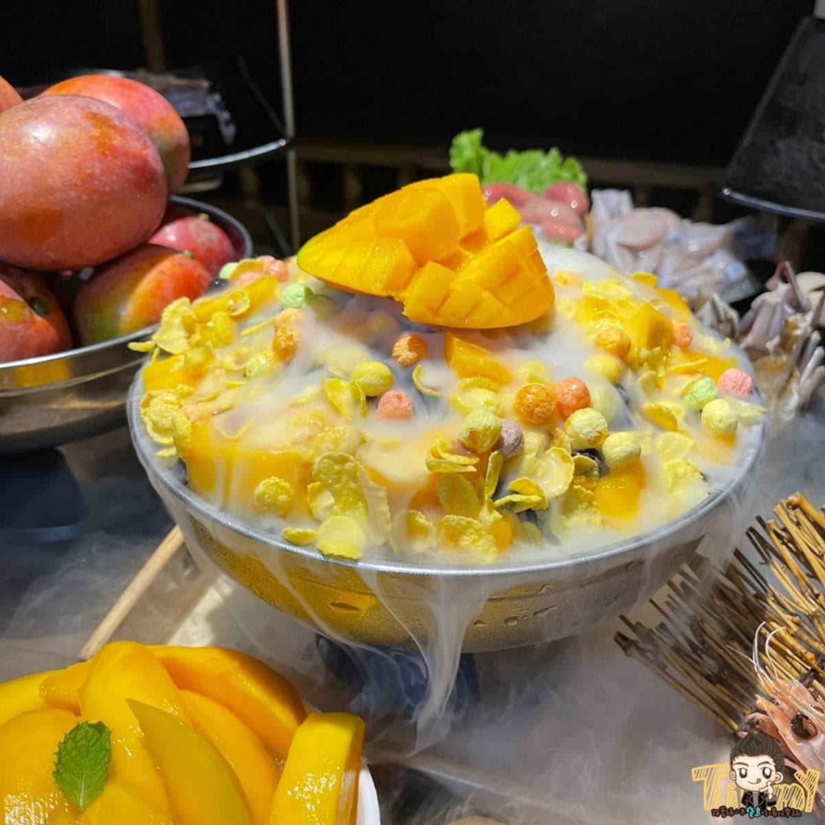 芒果控、火鍋控一次滿足！火鍋吃到飽推霸氣「芒果冰火鍋」，限定金剛蝦必嗑