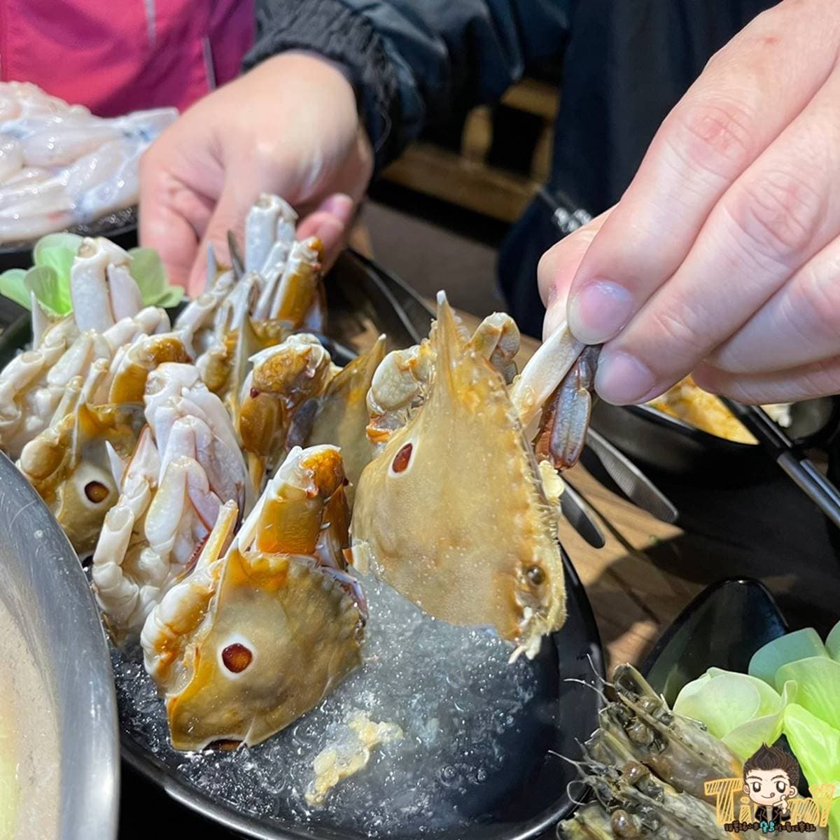 芒果控、火鍋控一次滿足！火鍋吃到飽推霸氣「芒果冰火鍋」，限定金剛蝦必嗑