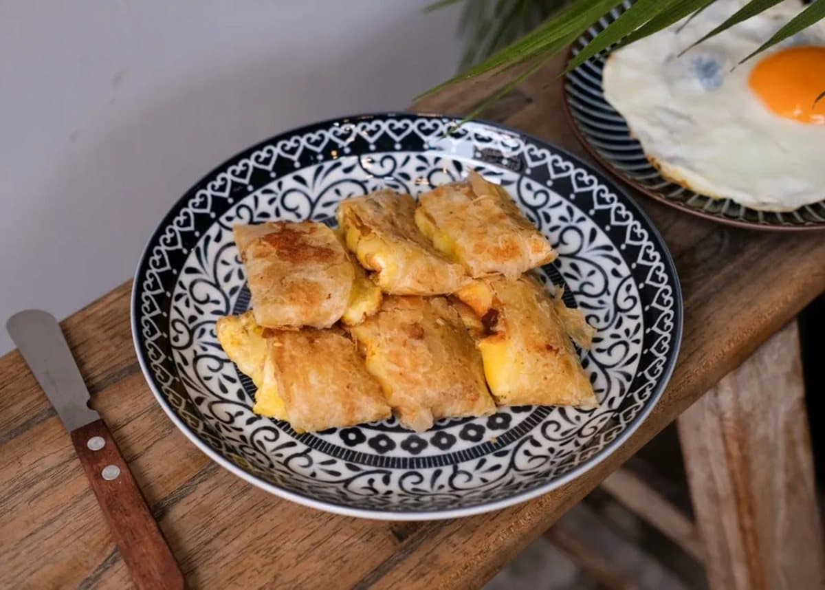 超狂台式早餐!「爆餡刈包」卡啦雞+厚蛋一口咬不下,打卡「恰恰」3色鍋貼 超狂台式早餐!「爆餡刈包」卡啦雞+厚蛋一口咬不下,打卡「恰恰」3色鍋貼