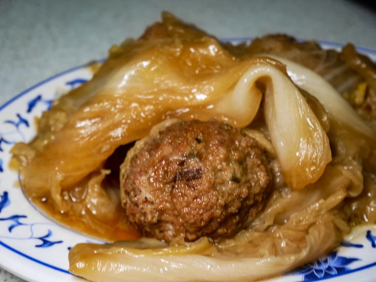知名作家都說讚！60年眷村菜必嗑超下飯「回鍋肉」，２種台灣米內用無限吃