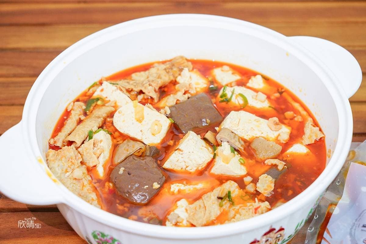 被釣蝦場耽誤的臭豆腐？每桌１鍋麻辣臭豆腐，綿豆腐＋自製湯頭吸老饕上門
