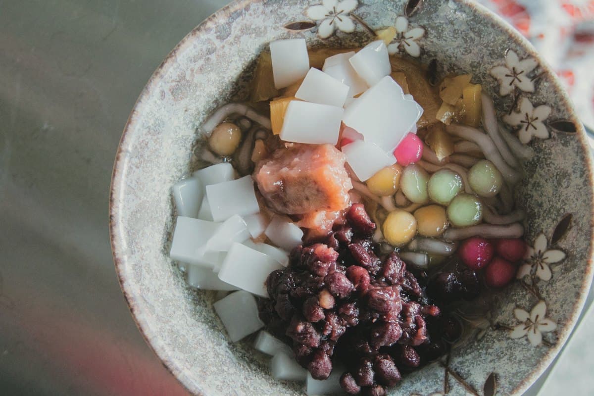 1碗6種料才45元!百年「古早味剉冰」在地人從小吃到大,自製黑糖水是靈魂 1碗6種料才45元!百年「古早味剉冰」在地人從小吃到大,自製黑糖水是靈魂