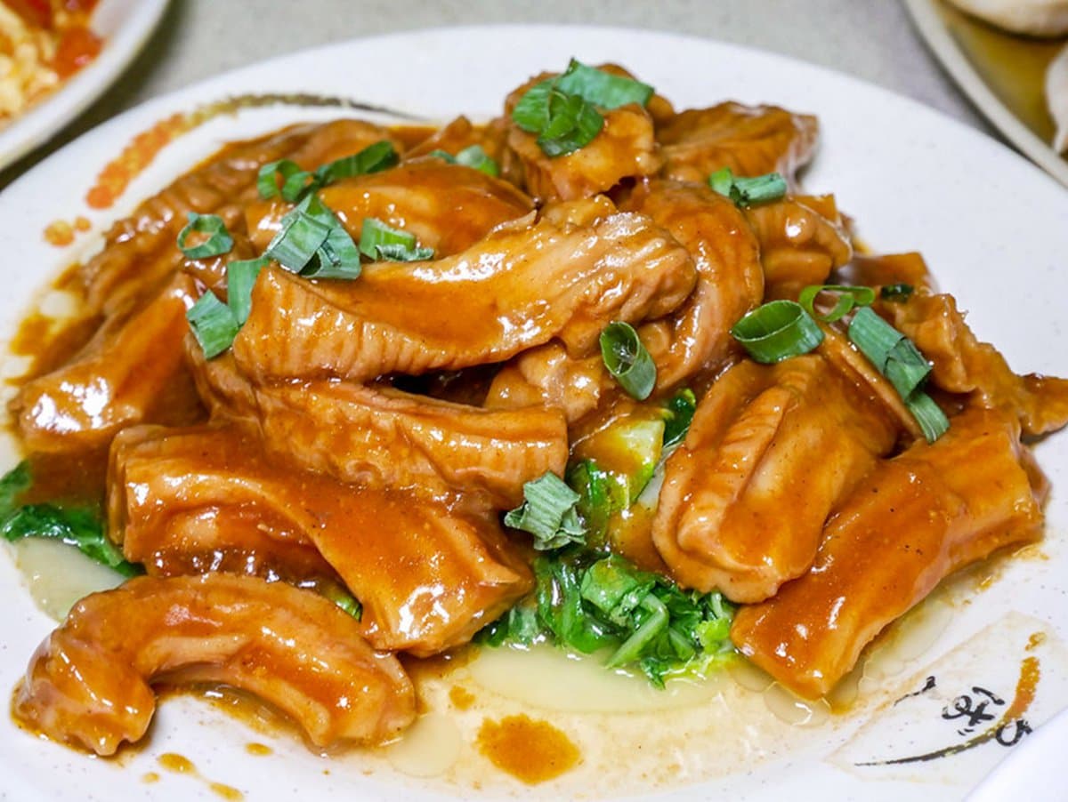 60元無限續湯太佛心!「滿料牛雜湯」老饕激推台北前三,高CP值炒飯功力超強 60元無限續湯太佛心!「滿料牛雜湯」老饕激推台北前三,高CP值炒飯功力超強