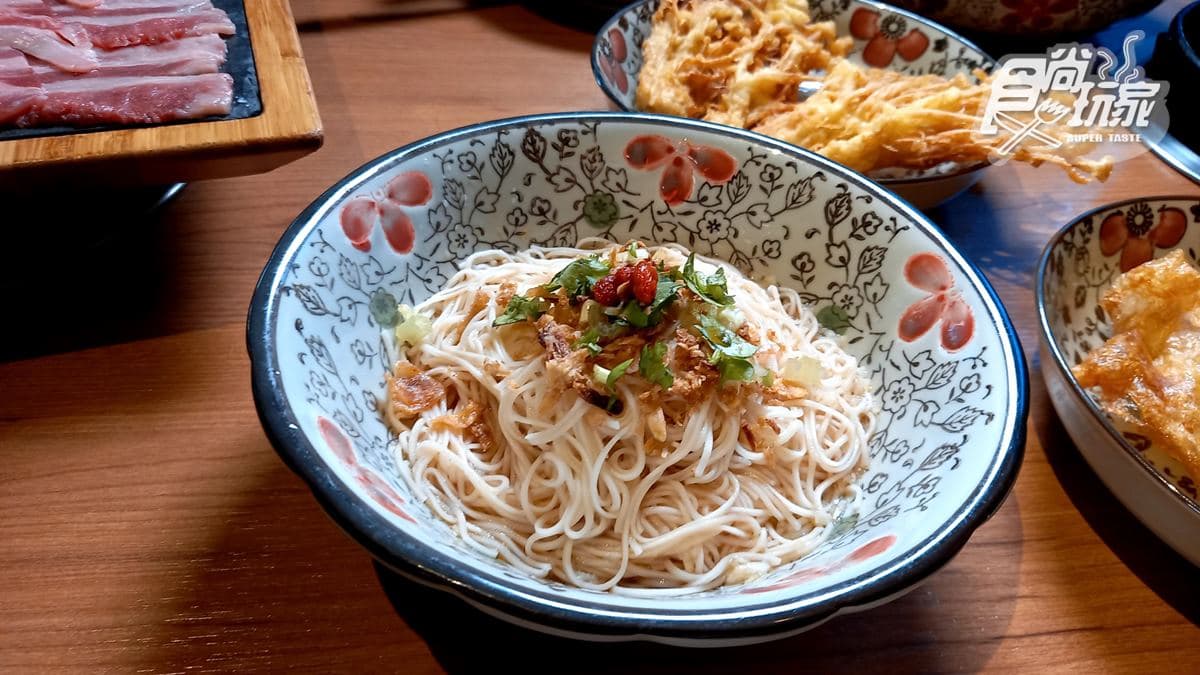 古早味麵線，超級唰嘴好吃。