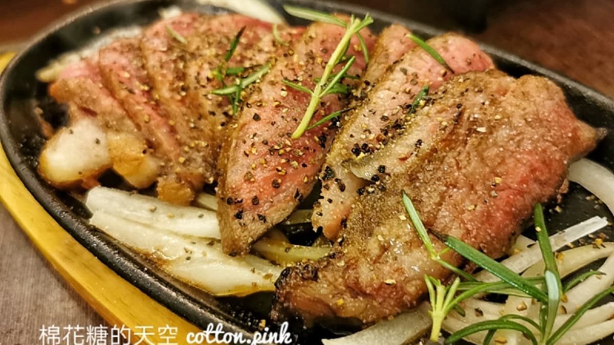 「胖肉爺肉店」地點就位於篤行路上。（圖片來源：棉花糖的天空）