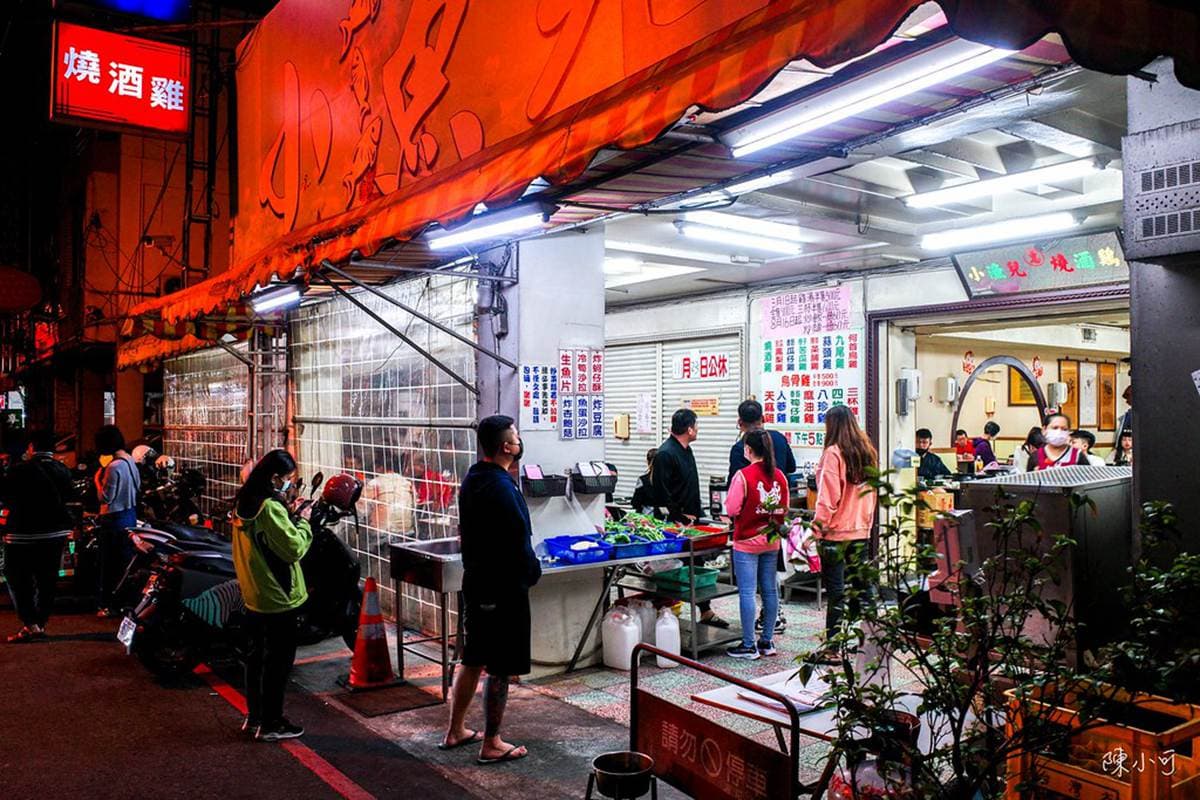 夜貓激推!5家台中人最愛宵夜:只賣2天大麵羹、國軍牛肉湯、4.5星冷凍芋 夜貓激推!5家台中人最愛宵夜:只賣2天大麵羹、國軍牛肉湯、4.5星冷凍芋