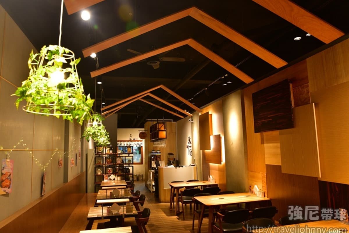 澎湖唯一日式豬排！必點限定酥炸「整隻軟殼蟹」，正宗口味傳承日本60年老店
