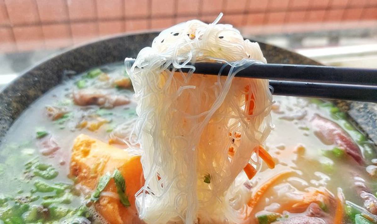 內行人才知道！北海岸５間隱密美食：每日現做溫體筍肉包、跳鋼管的限量烤雞