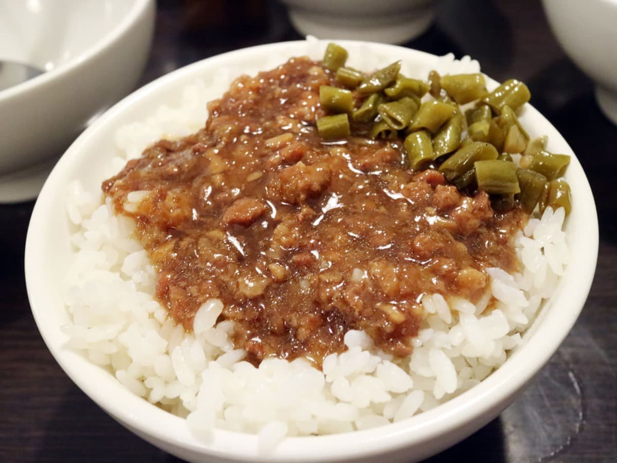 明星激推眷村小吃!「膠質大骨湯」排骨超大塊,隱藏版獅子頭想吃要預訂 明星激推眷村小吃!「膠質大骨湯」排骨超大塊,隱藏版獅子頭想吃要預訂