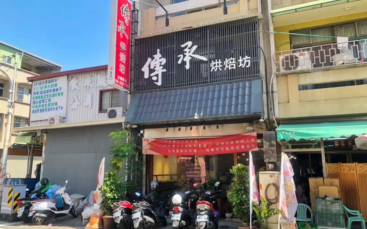把地瓜變麵包？IG暴紅「邪惡麵包」麻糬牽絲太誘人，爆餡珍奶麵包有滿滿珍珠