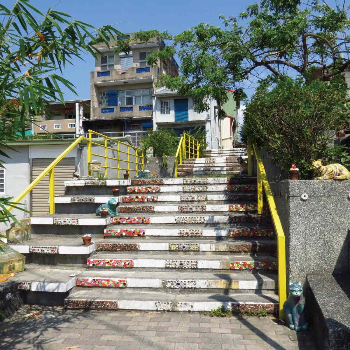 打卡全台唯一「漫威廟」!順遊台南龍崎3亮點:最美燈節開逛、喵皇階梯 打卡全台唯一「漫威廟」!順遊台南龍崎3亮點:最美燈節開逛、喵皇階梯