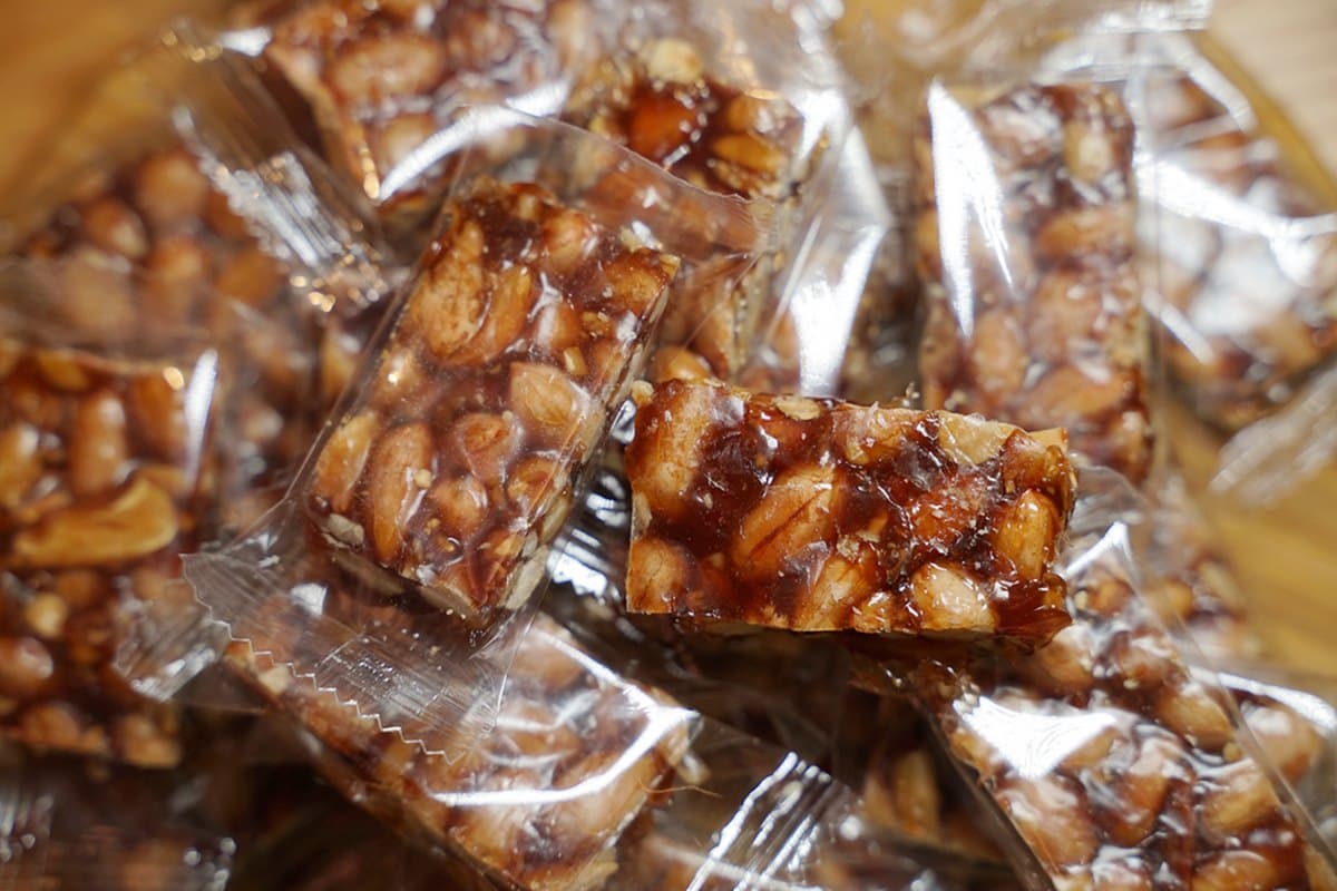 別只買奶凍捲!宜蘭9大必買伴手禮:巨無霸可頌、爆漿饅頭、阿嬤牌沾粉麻糬 別只買奶凍捲!宜蘭9大必買伴手禮:巨無霸可頌、爆漿饅頭、阿嬤牌沾粉麻糬