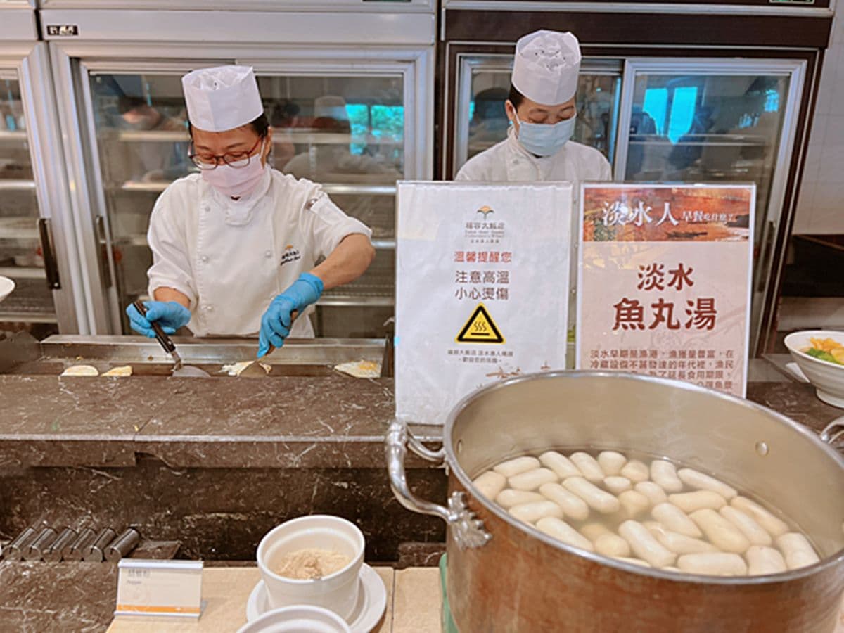 暑期放電來這！淡水親子飯店推「海景露營房」，帳篷、戲水池、親子館暢玩
