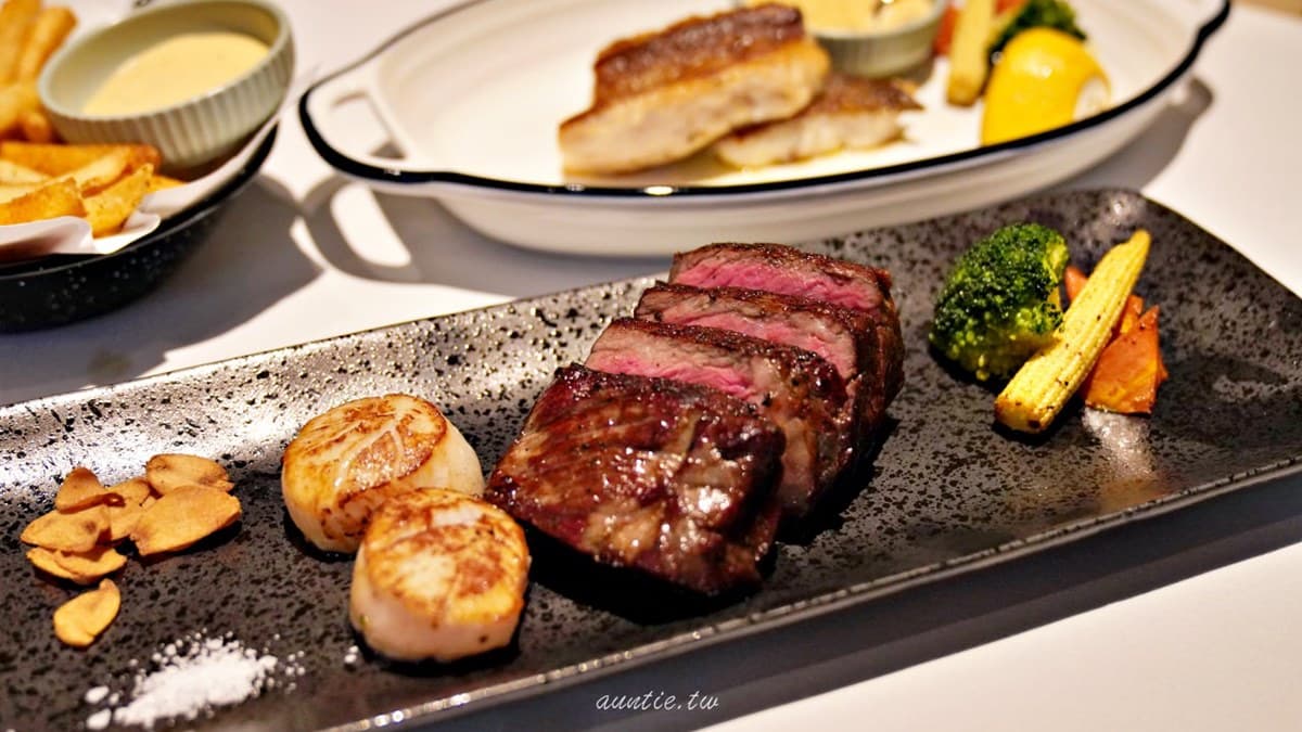 SEA to SKY- Seafood & Bar