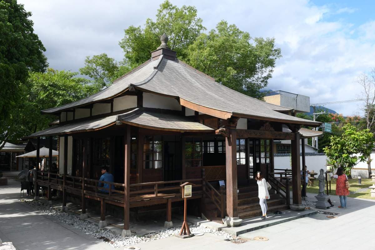 日本人也愛來！「京都風神社」藏身花蓮，偽出國體驗搖鈴參拜、美拍繪馬牆