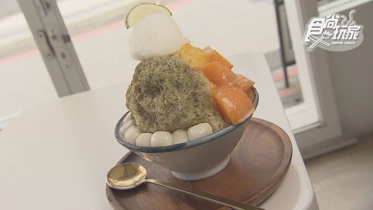 帥哥老闆刨冰店！「青茶芒果冰＋檸檬」酸甜消暑，還能嘗扎實Q彈純糯米湯圓