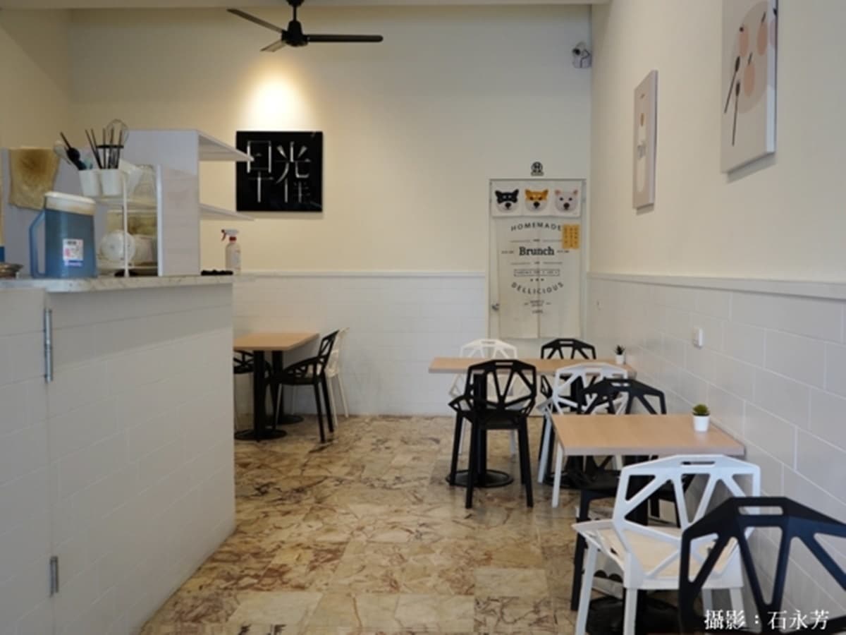 大甲人氣早午餐店！日式飯糰包整隻天婦羅炸蝦，爆餡炸雞吐司＋塔塔醬超誘人