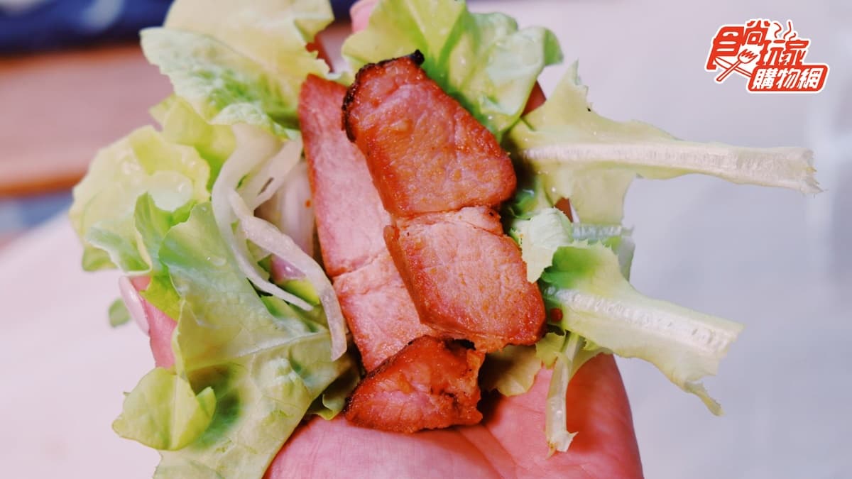 肉食控爆汁預警！超巨大「柴燒脆皮五花豬、霜降厚切豬」，生菜包肉爽開嗑