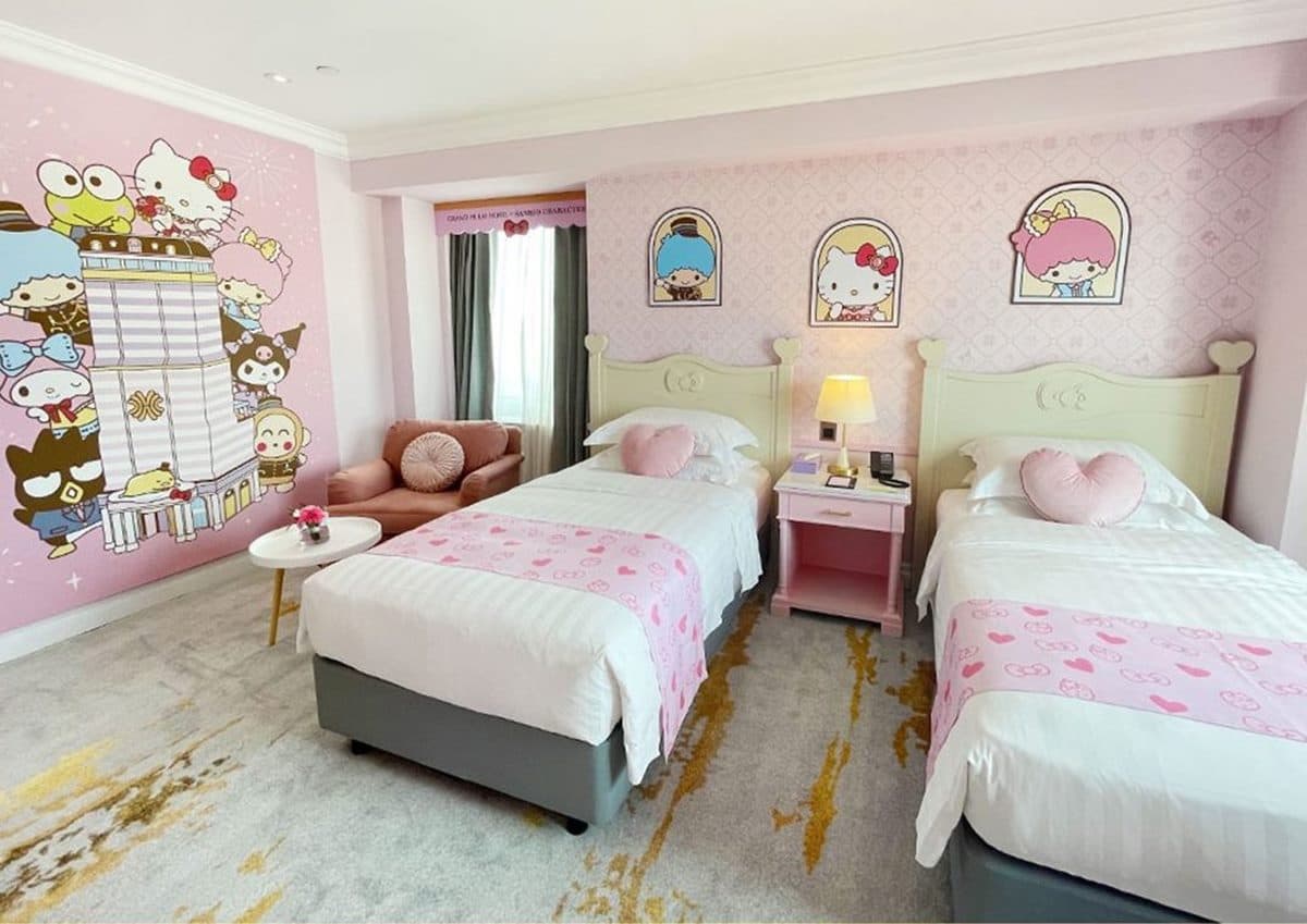Hello Kitty粉必搶!最新三麗鷗主題房曝光,超萌蛋黃哥、美樂蒂公主陪你睡 Hello Kitty粉必搶!最新三麗鷗主題房曝光,超萌蛋黃哥、美樂蒂公主陪你睡