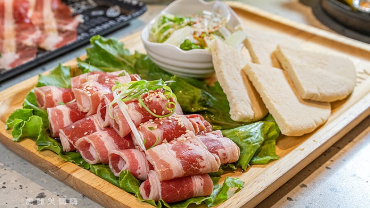 「醬燒肉塔口袋餅」可以自己DIY製作很有趣。（圖片來源：虎麗笑嗨嗨）