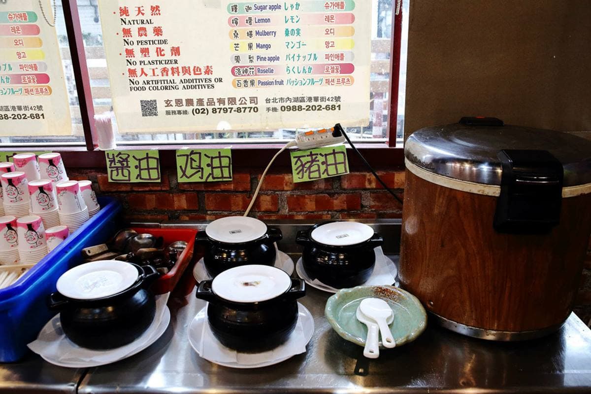 老饕推爆！宜蘭５家必吃桶仔雞：30年獨家祕方、雞油飯吃到飽、豆腐乳烤香雞