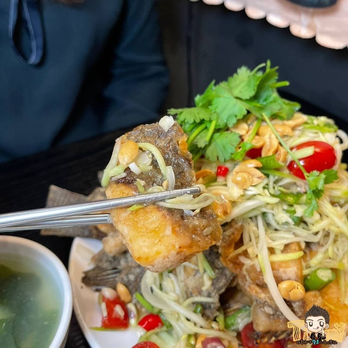 新竹最強芋頭米粉湯!東門市場6必吃:爆量炸魚山、魚板湯喝到飽、九宮格餐 新竹最強芋頭米粉湯!東門市場6必吃:爆量炸魚山、魚板湯喝到飽、九宮格餐