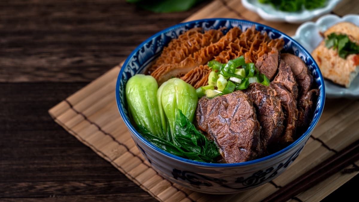 2000碗「牛肉麵免費吃」！限時２天衝台北花博怒嗑，屬牛可享買一送一