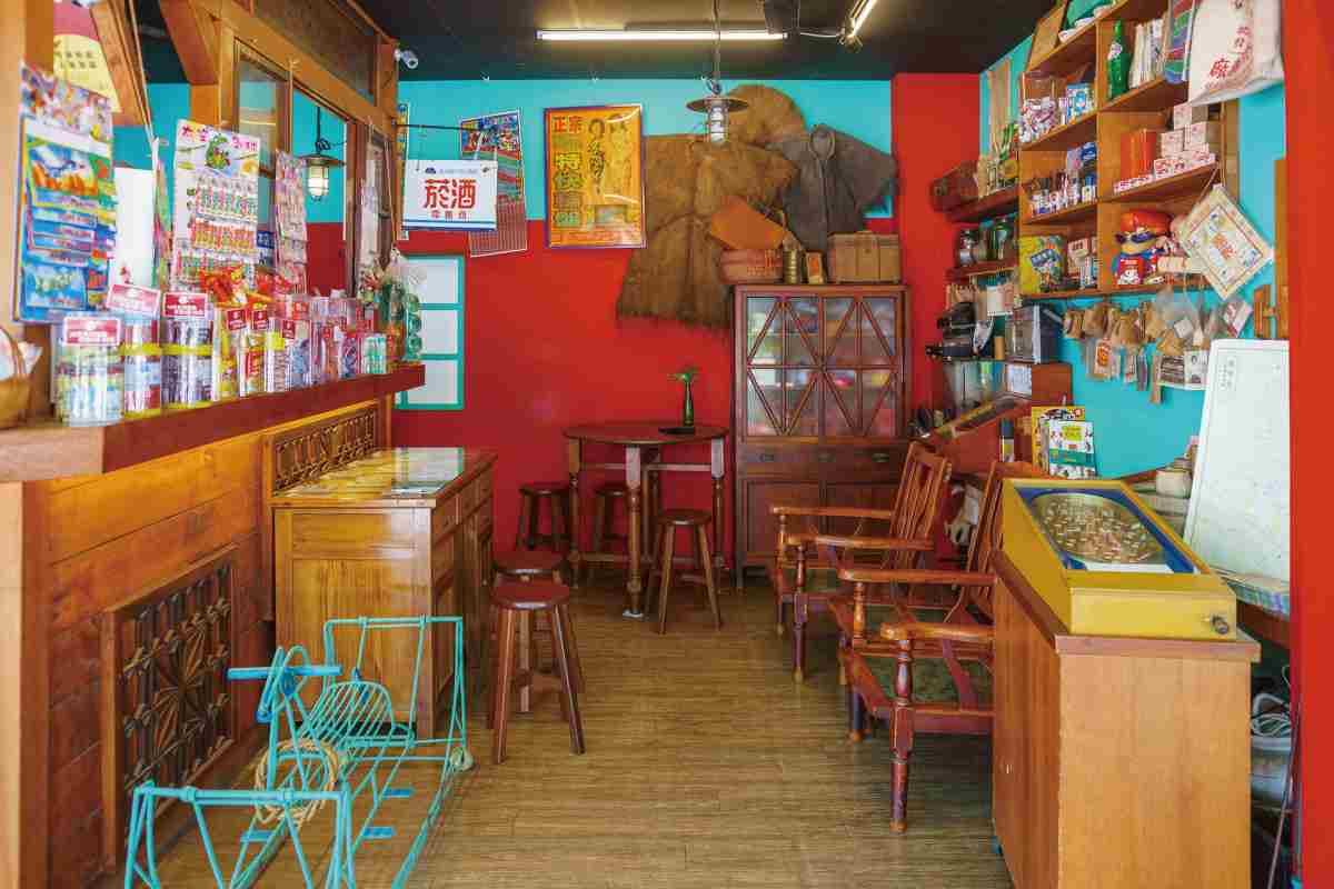 滿滿懷舊風！高雄古法熬製古早味酸梅湯，復古風格店拍完再喝烏梅湯、冬瓜茶