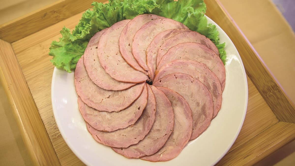 老字號手工火腿。（圖片來源：《週休二日帶你輕鬆走跳宜花東》）